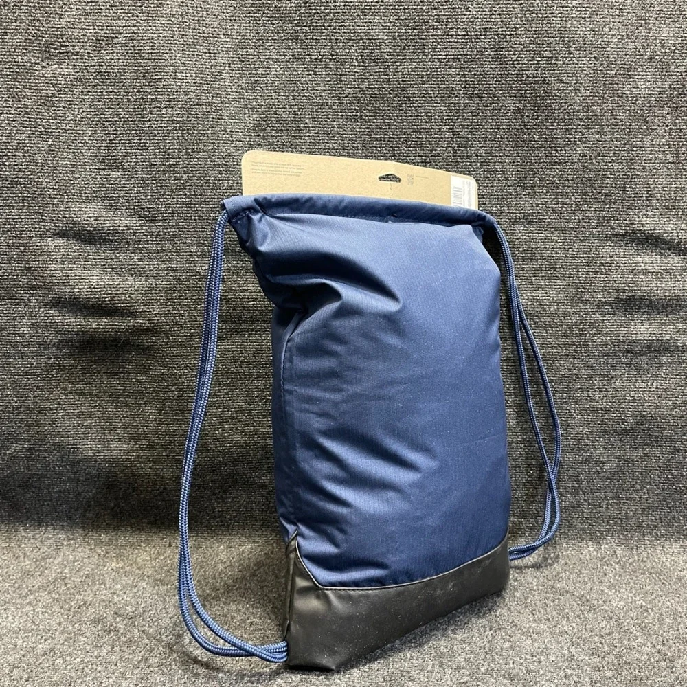 Nike DM3978-410 Brasilia 9.5‎ Health 360 Drawstring 18L Gym Bag Midnight Navy